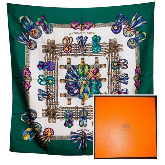 HERMES Carre 90 Scarf "LES RUBANS DU CHEVAL" Silk Green NWT/BOX - Picture 1 of 16